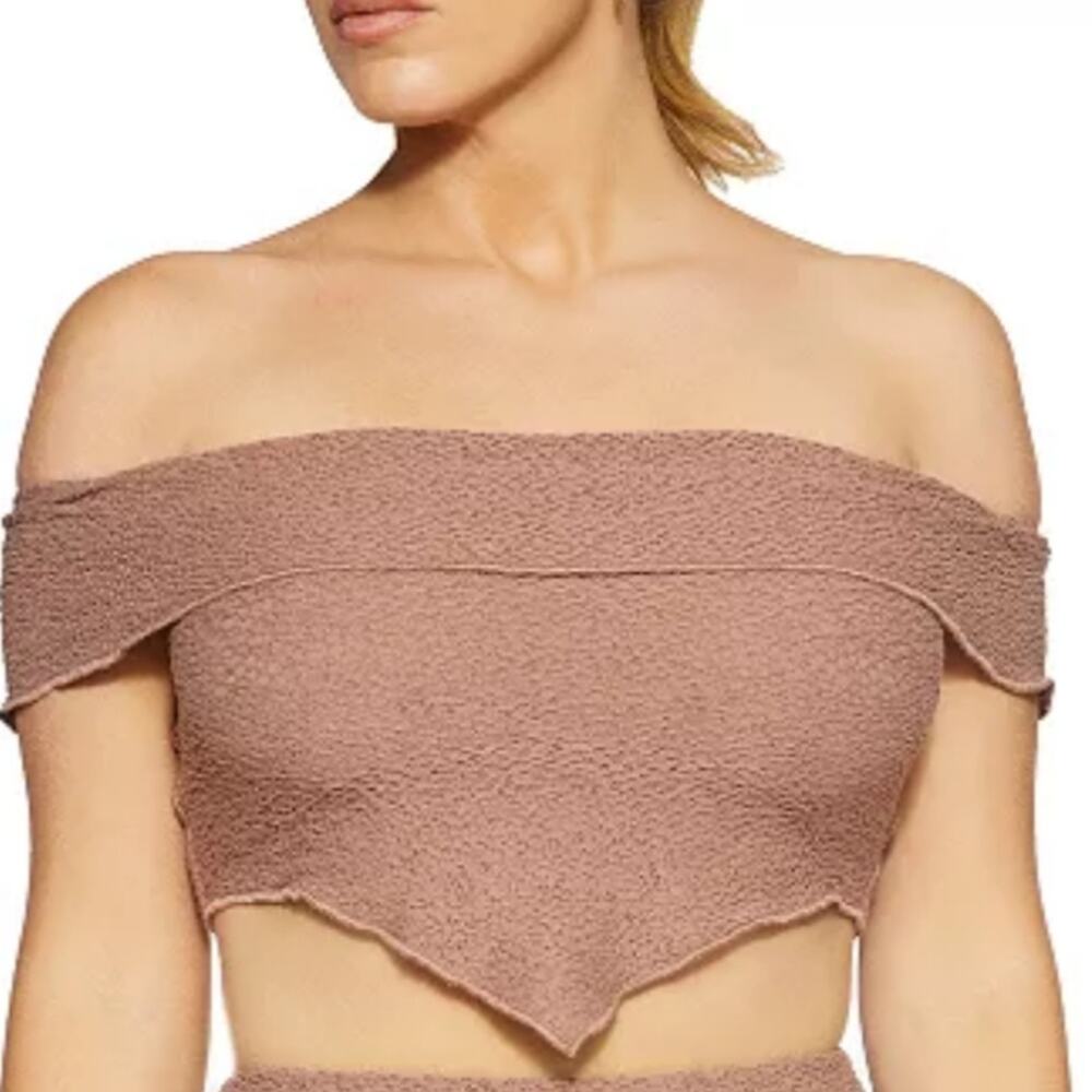 Naked Wardrobe NEW Get Off My Shoulders Textured Handkerchief Stretch Crop Top L